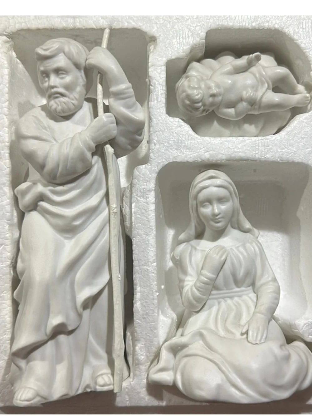 Vintage 1981 Avon Nativity Collectibles Holy Family 3 Porcelain Figure Set